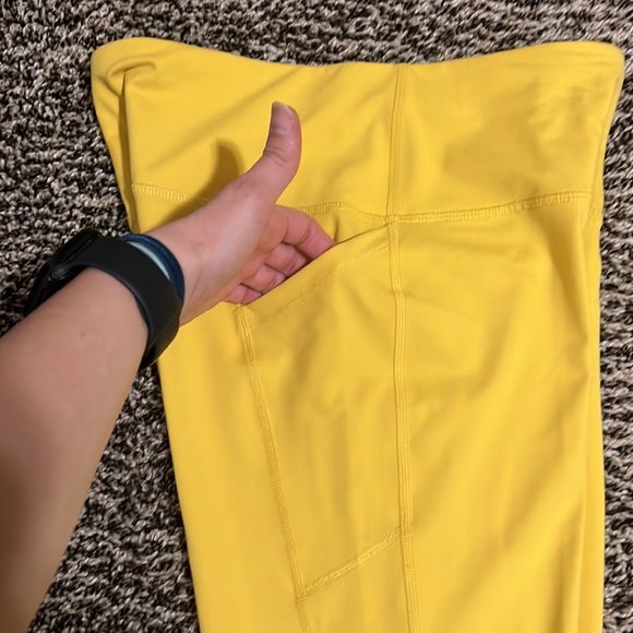 DSG size M legging bundle! Bright purple and lemon yellow. WITH POCKETS! - Picture 16 of 16